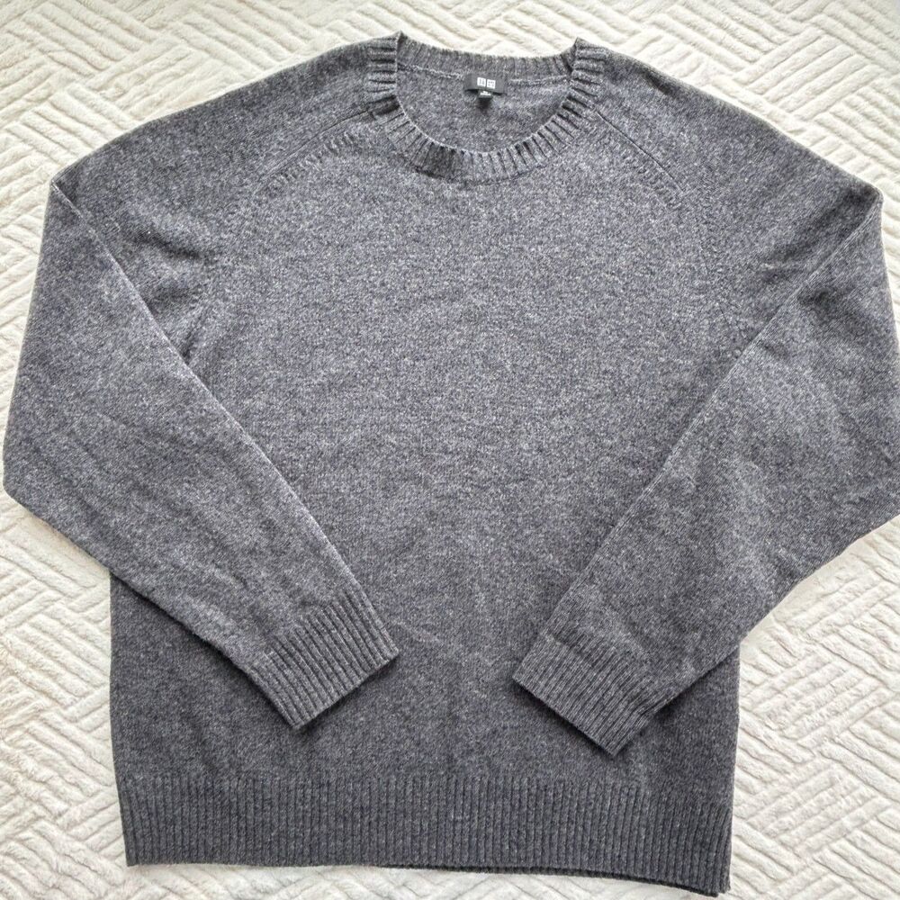 Uniqlo Mens XL Gray 100% Wool Crewneck Sweater Long Sleeve Pullover Knit Soft
